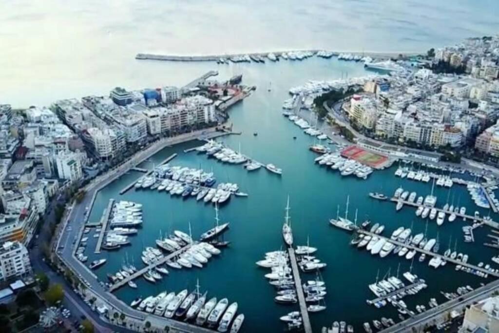Beautiful And Comfortable Apartment At Marina Zeas Pireo Esterno foto