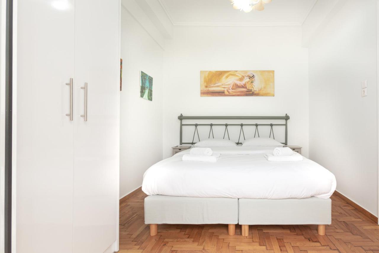 Beautiful And Comfortable Apartment At Marina Zeas Pireo Esterno foto