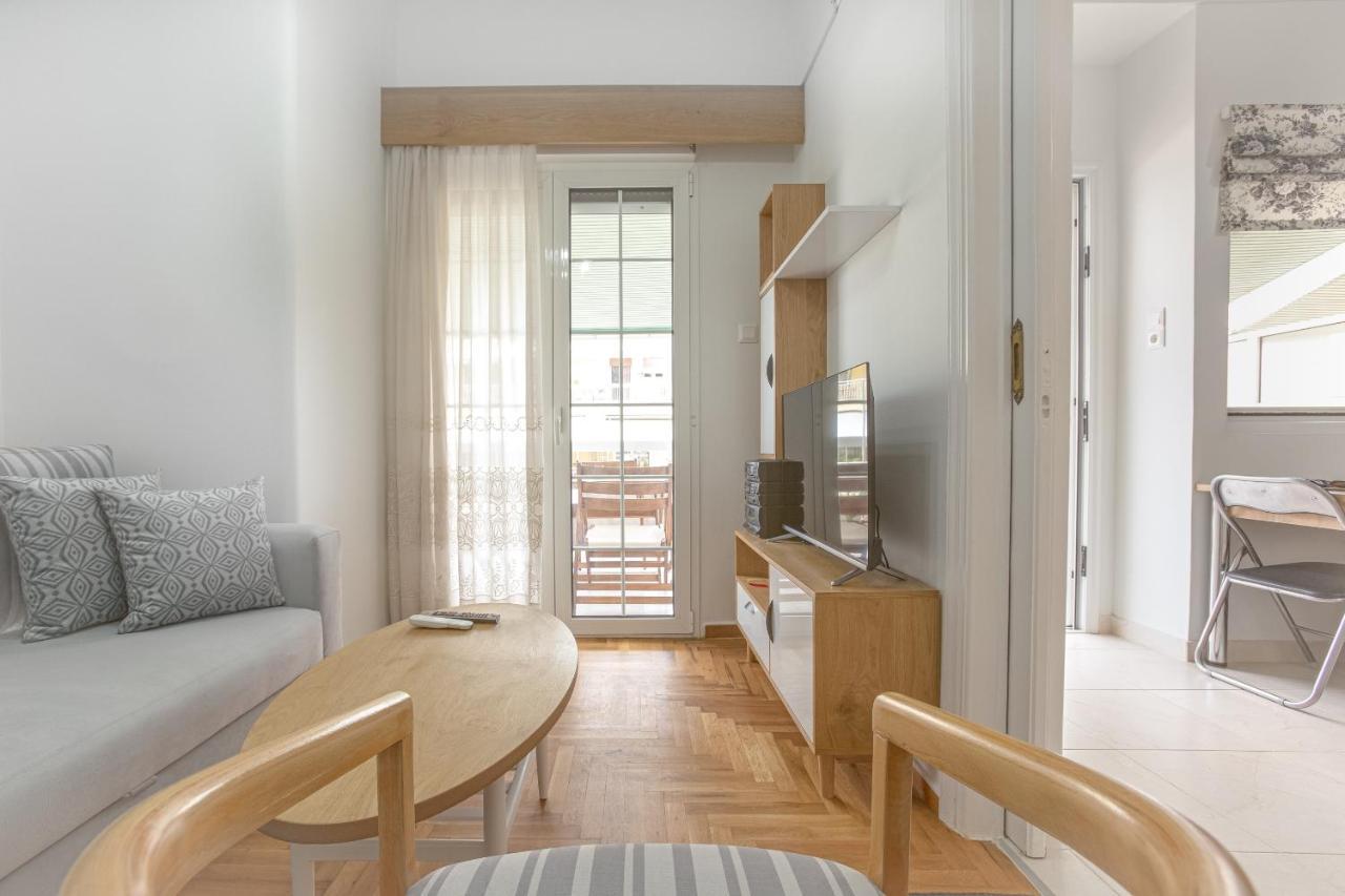 Beautiful And Comfortable Apartment At Marina Zeas Pireo Esterno foto