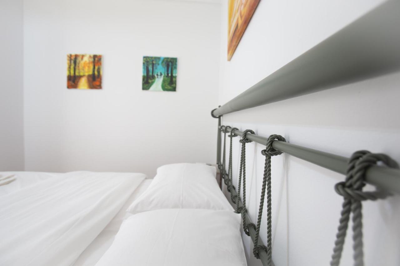 Beautiful And Comfortable Apartment At Marina Zeas Pireo Esterno foto