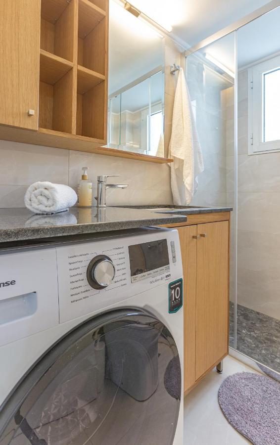 Beautiful And Comfortable Apartment At Marina Zeas Pireo Esterno foto