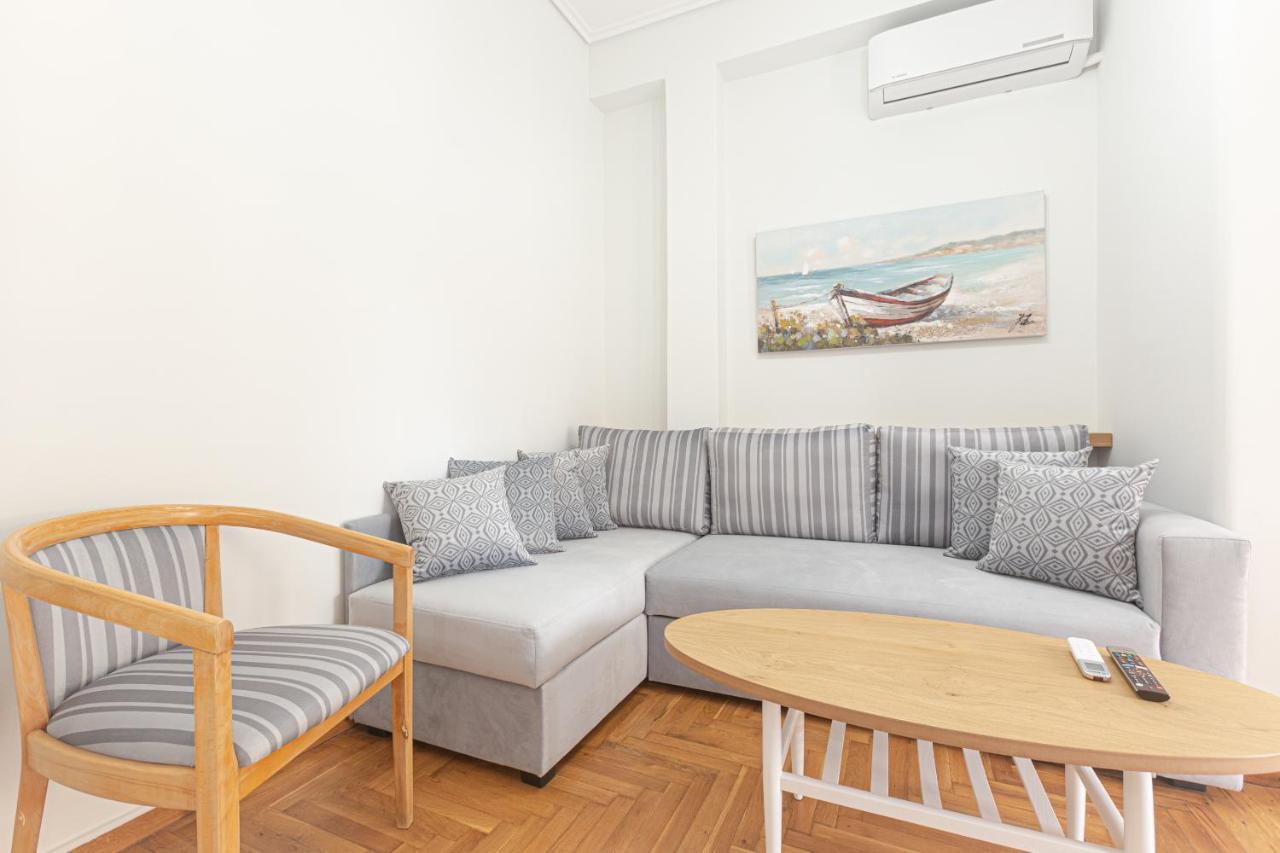 Beautiful And Comfortable Apartment At Marina Zeas Pireo Esterno foto