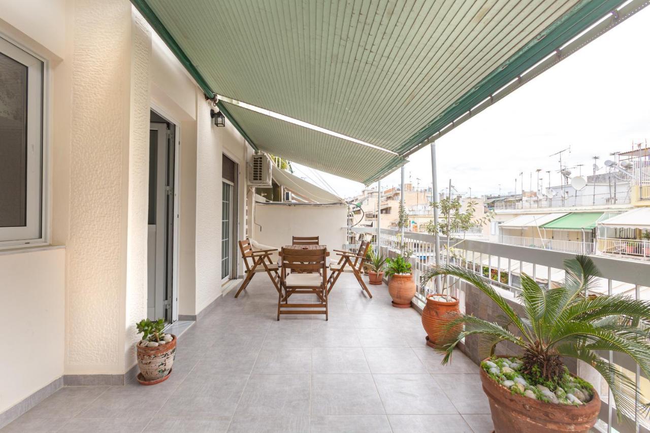 Beautiful And Comfortable Apartment At Marina Zeas Pireo Esterno foto