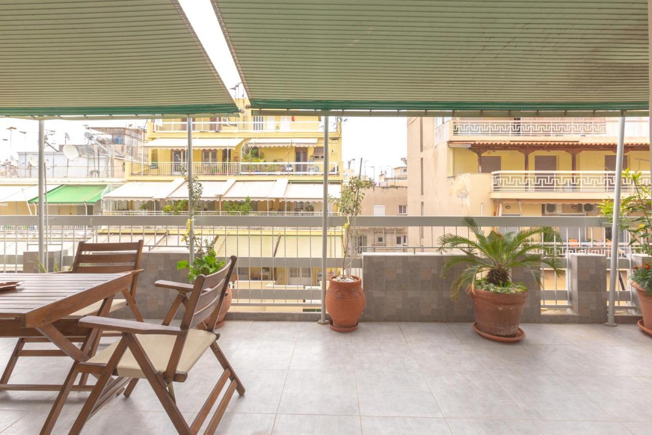 Beautiful And Comfortable Apartment At Marina Zeas Pireo Esterno foto