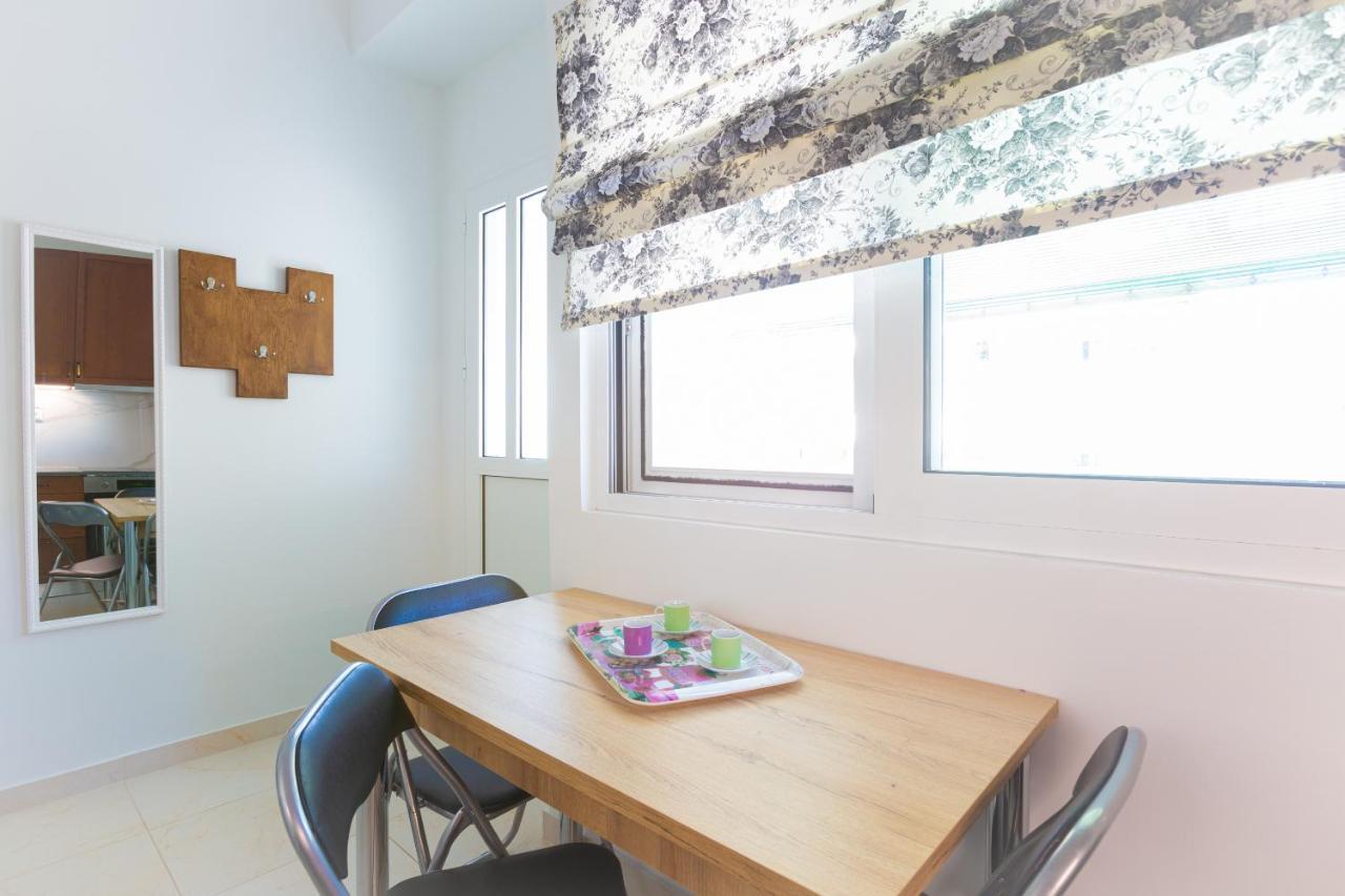 Beautiful And Comfortable Apartment At Marina Zeas Pireo Esterno foto